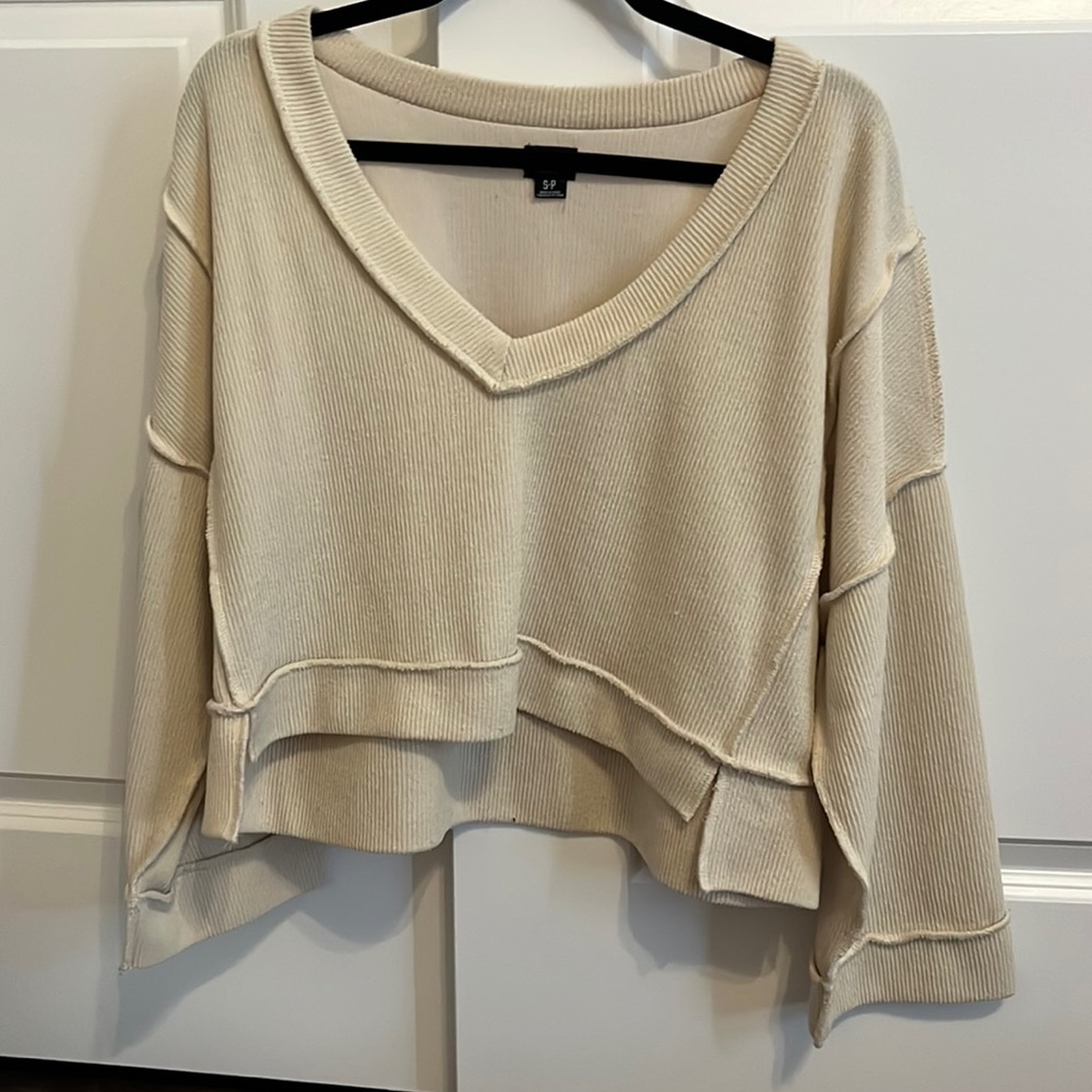 long cropped v neck